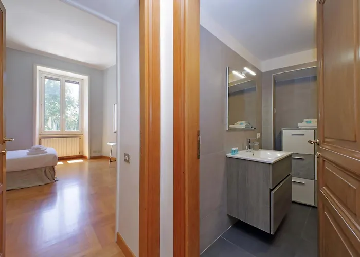 Apartment Luxury In The Ghetto's Heart *