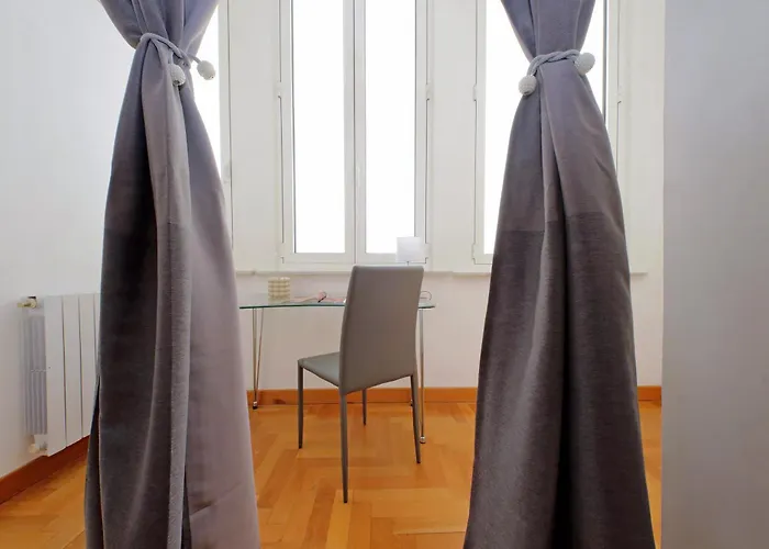 Luxury In The Ghetto's Heart Apartment *