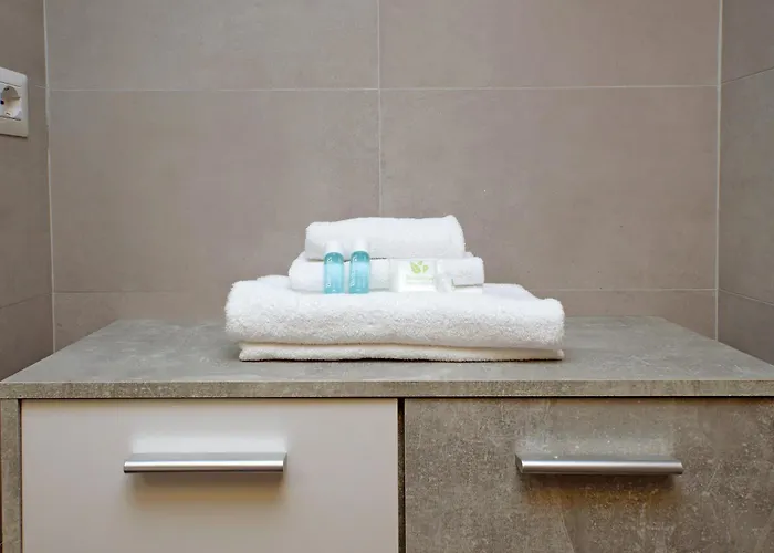 Luxury In The Ghetto's Heart Apartment